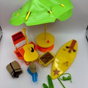 Barbie 1978 Play Pak Beach Scene Table Chair Snorkel Flippers Bag Umbrella Set